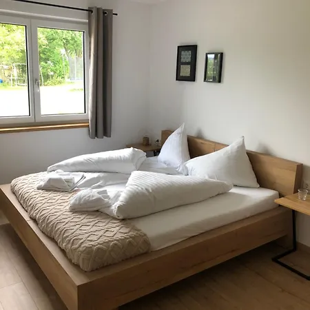 Zur Stella