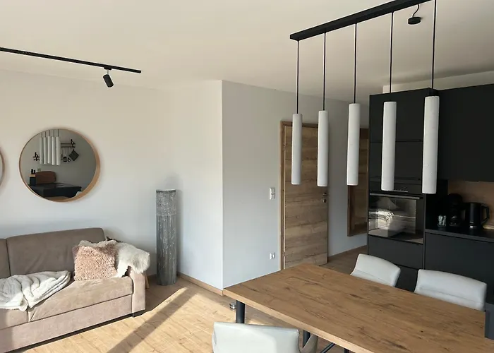 Zur Stella Apartament *